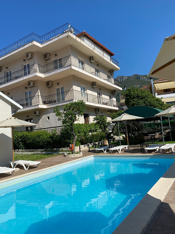 central-hotel-parga-2